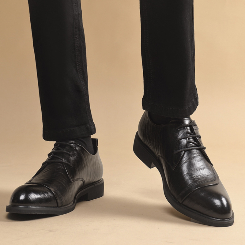 Formal Men Daily Wear Shoes - メタルリベット付きレザーオックスフォードシューズ、レースアップフォーマルドレスシューズ、快適で滑りにくい、ビジネスオフィスや普段使いに最適