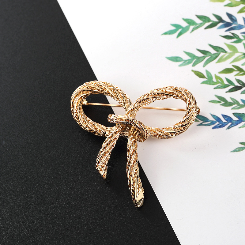 Men'S Formal Wear Jewelry - クラシックなメタルジュエリーピンブローチ、スーツ、ブレザー、フォーマルなビジネスオフィスウェア用