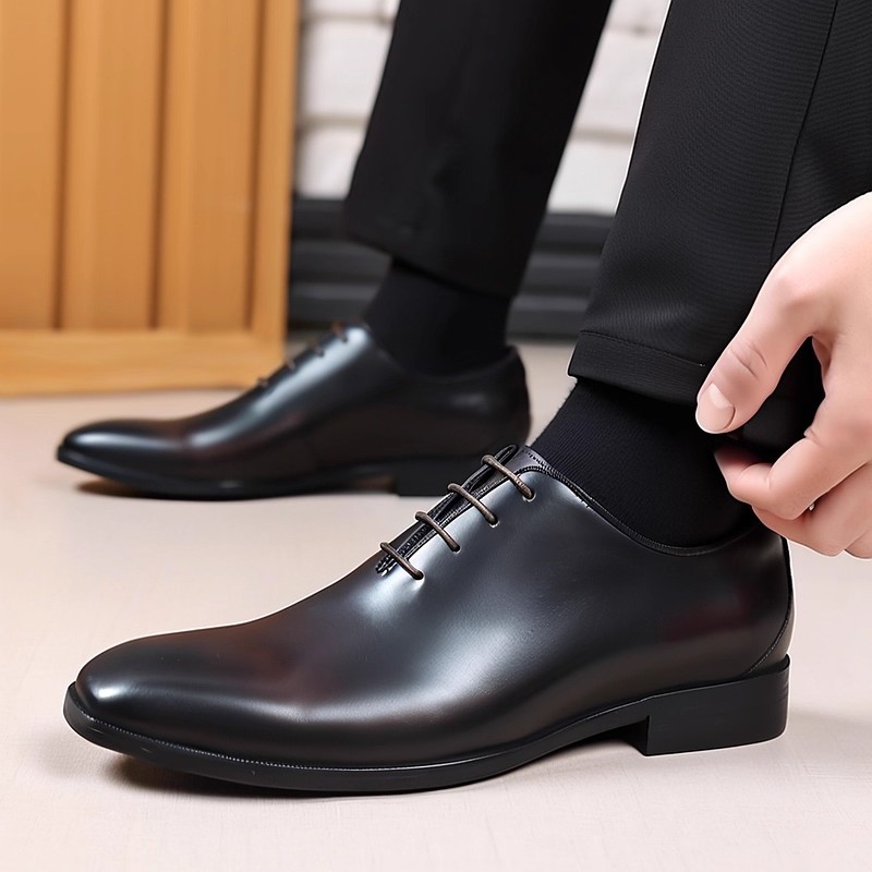 Men Formal Wear Dress - デザイナー本革メンズホールカットオックスフォードシューズ高級ブランドブラックブラウンドレスシューズビジネスオフィスフォーマルウェア