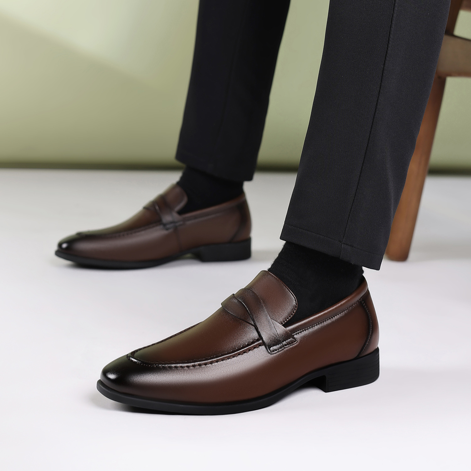 英国スタイルのフォーマルウェア用メンズレザーシューズ、ビジネ - Men'S Style Formal Wear のレビューと価格