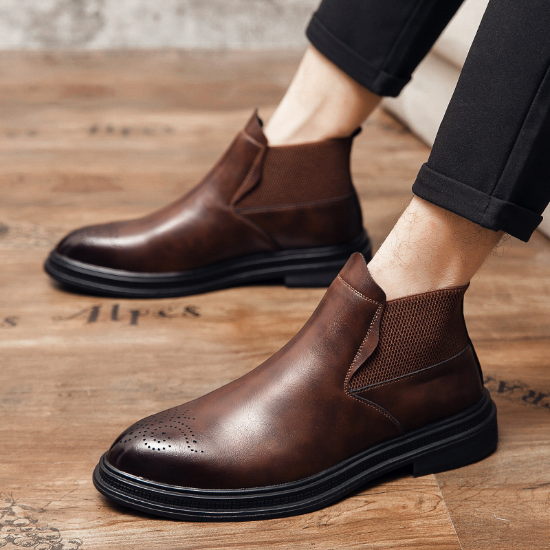 ハイカットの革靴は、男性用のブローグレトロな英国風ビジネスシ - Men'S Style Formal Wear のレビューと価格